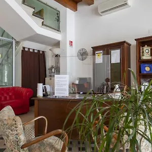 https://affittacamere-ca-marcello.hotelinveneto.com