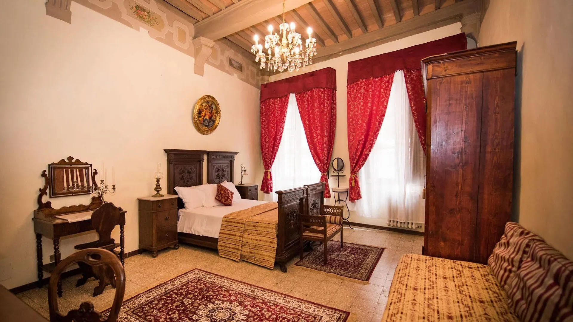 All'Ombra Della Torre Only Rooms Siena